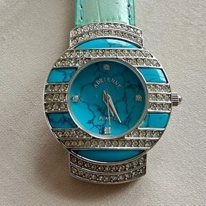 𝅺💜3/$15 𝅺adrienne CRYSTAL TURQUOISE QUARTZ WRIST WATCH